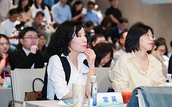 尊龙凯时环保装董事长常英受邀出席人才会客厅活动，共话“双碳”与绿色发展